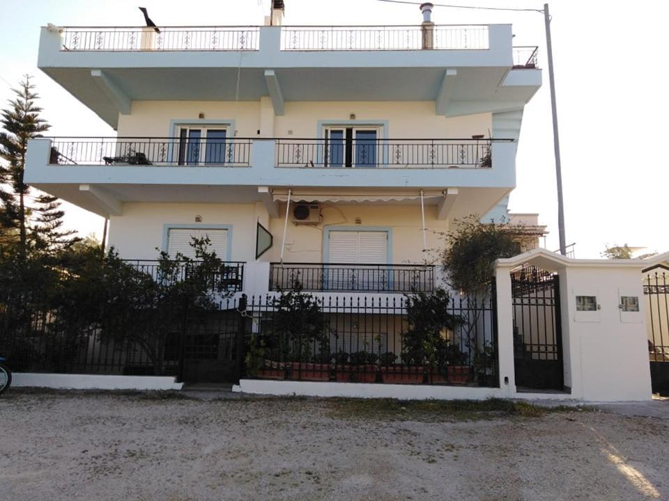 Alexadra'S House Κάτω Αλμυρήアパートメント エクステリア 写真